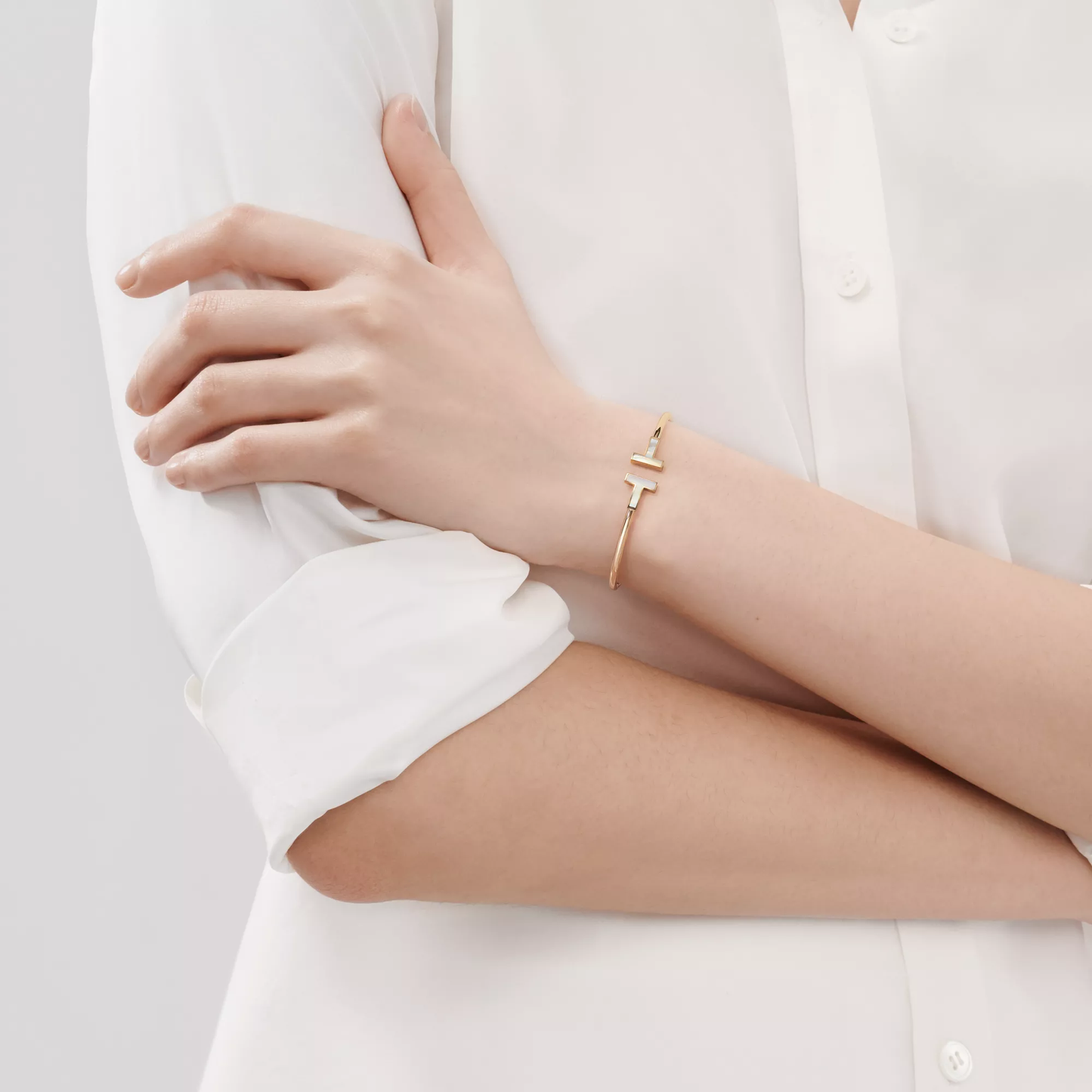 Mother-of-pearl Timeless T Bracelet