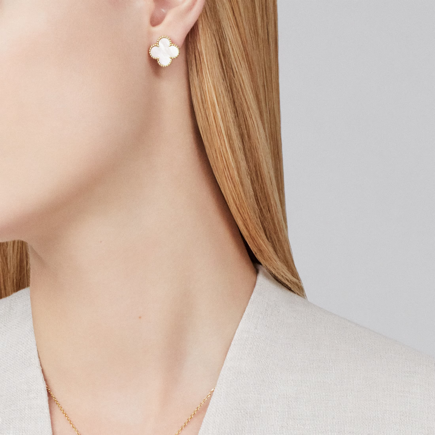 Mother-of-pearl Lucky Clover Earrings
