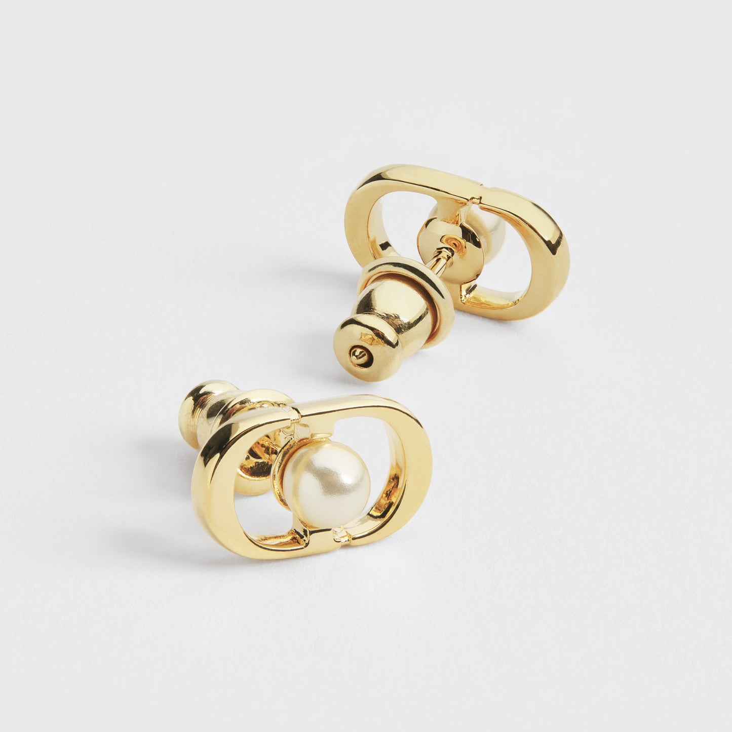 J'adore Emblem Pearl Studs