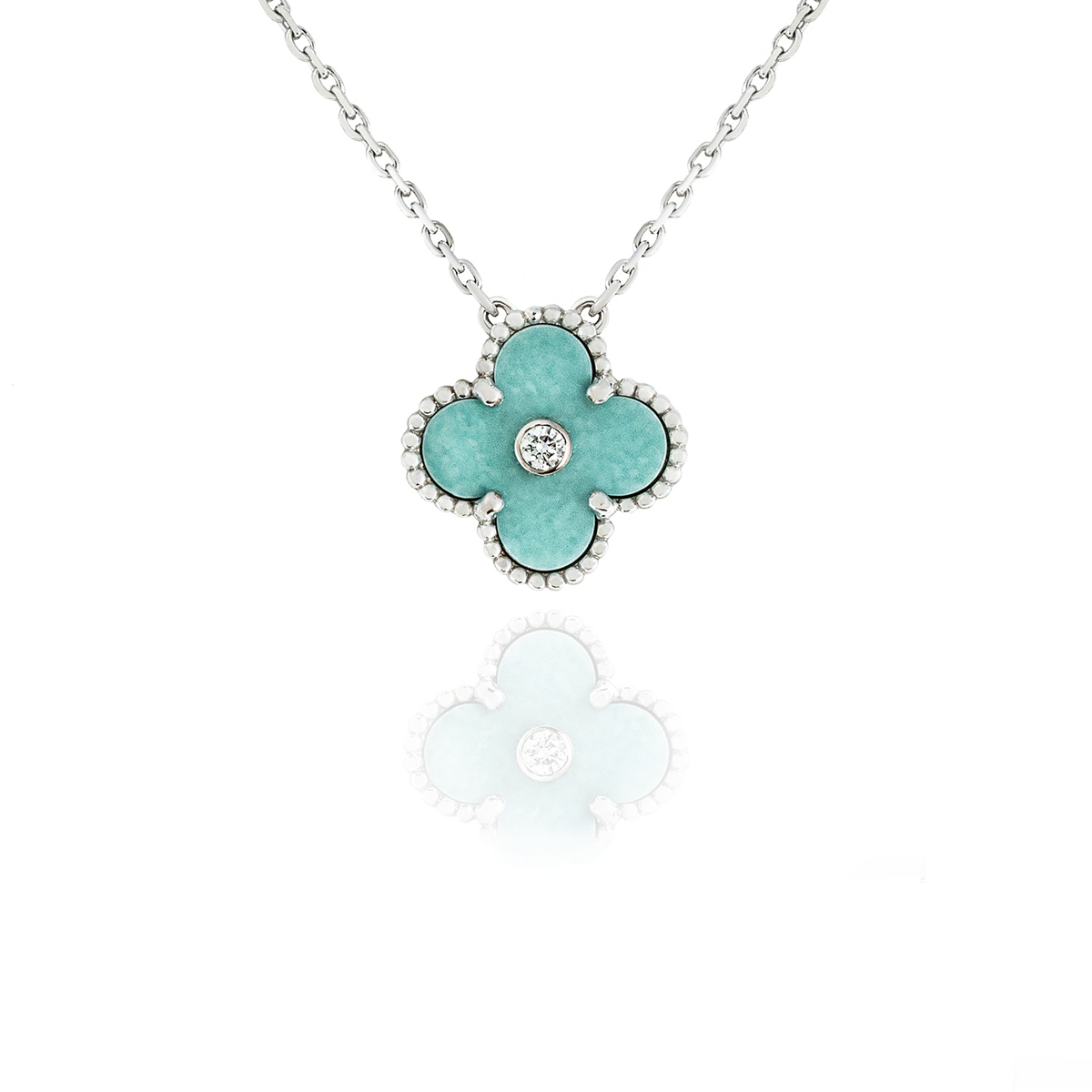 2022 Limited Clover Motif Pendant