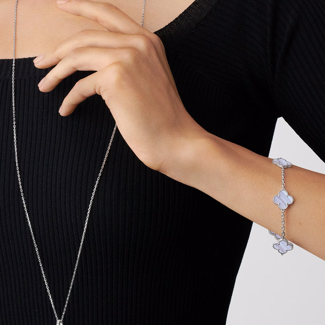 Chalcedony Clover Motif Bracelet