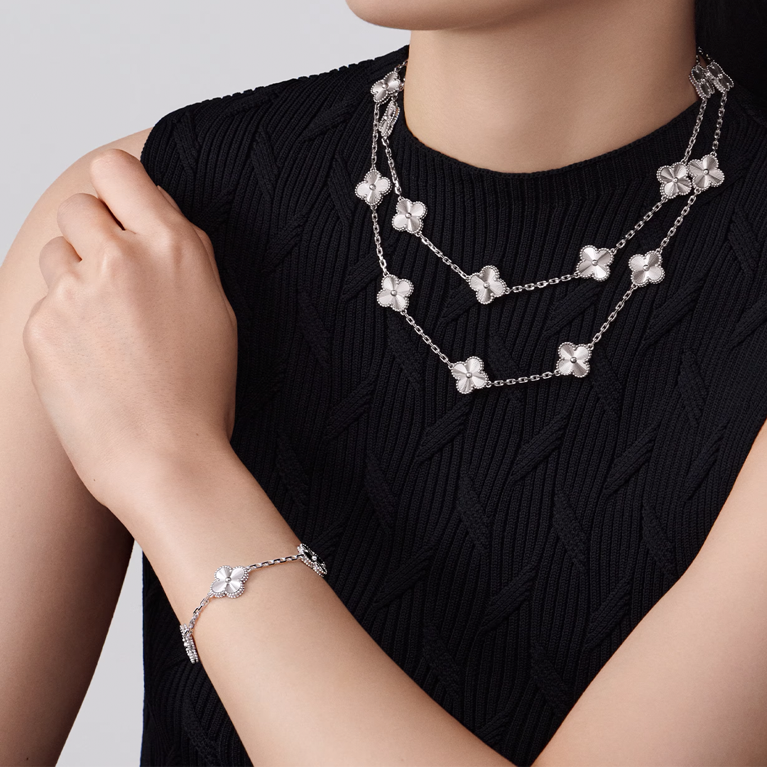 Lumière Clover Motif Bracelet