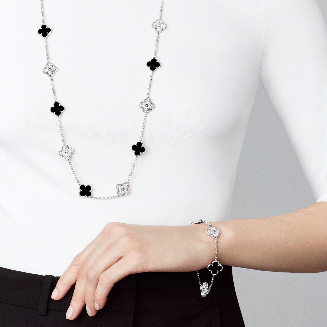Onyx & Diamanté Clover Motif Bracelet