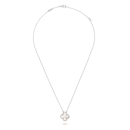 Mother-of-pearl Clover Motif Pendant
