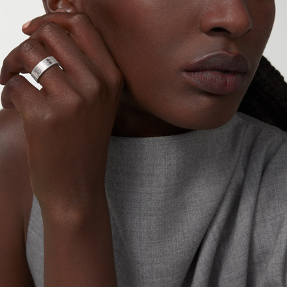 Endless Amour Ring