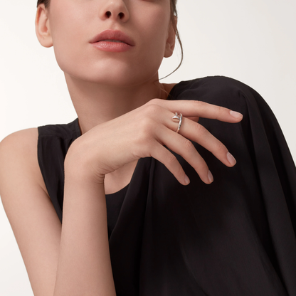 Amour Axis Crystal Ring