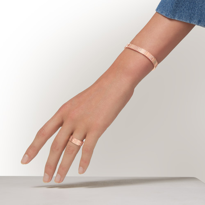 Endless Amour Ring