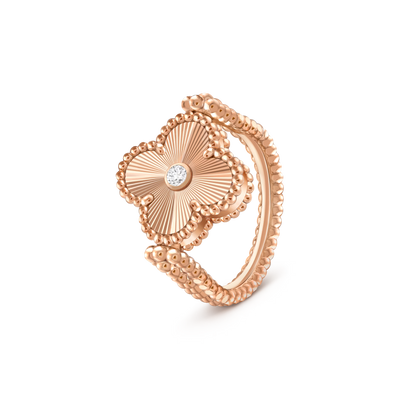 Carnelian Clover Reversible Ring