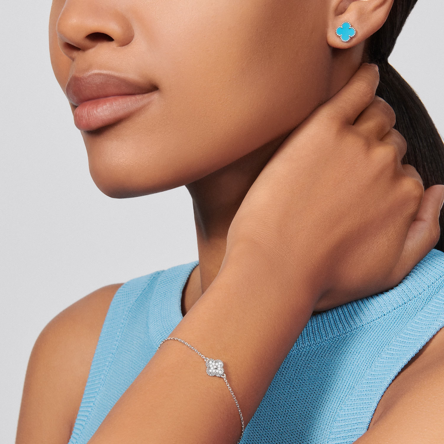 Turquoise Petite Lucky Clover earstuds