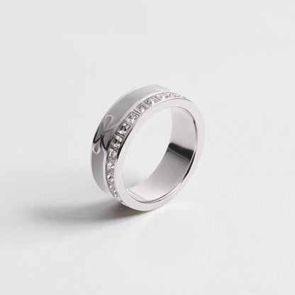 J'adore Pavé Bow Ring