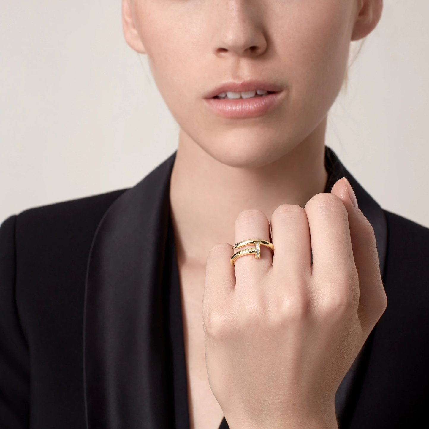 Amour Axis Crystal Ring
