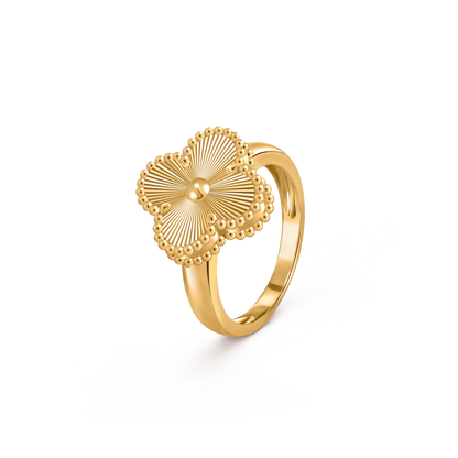 Lumière Lucky Clover Ring