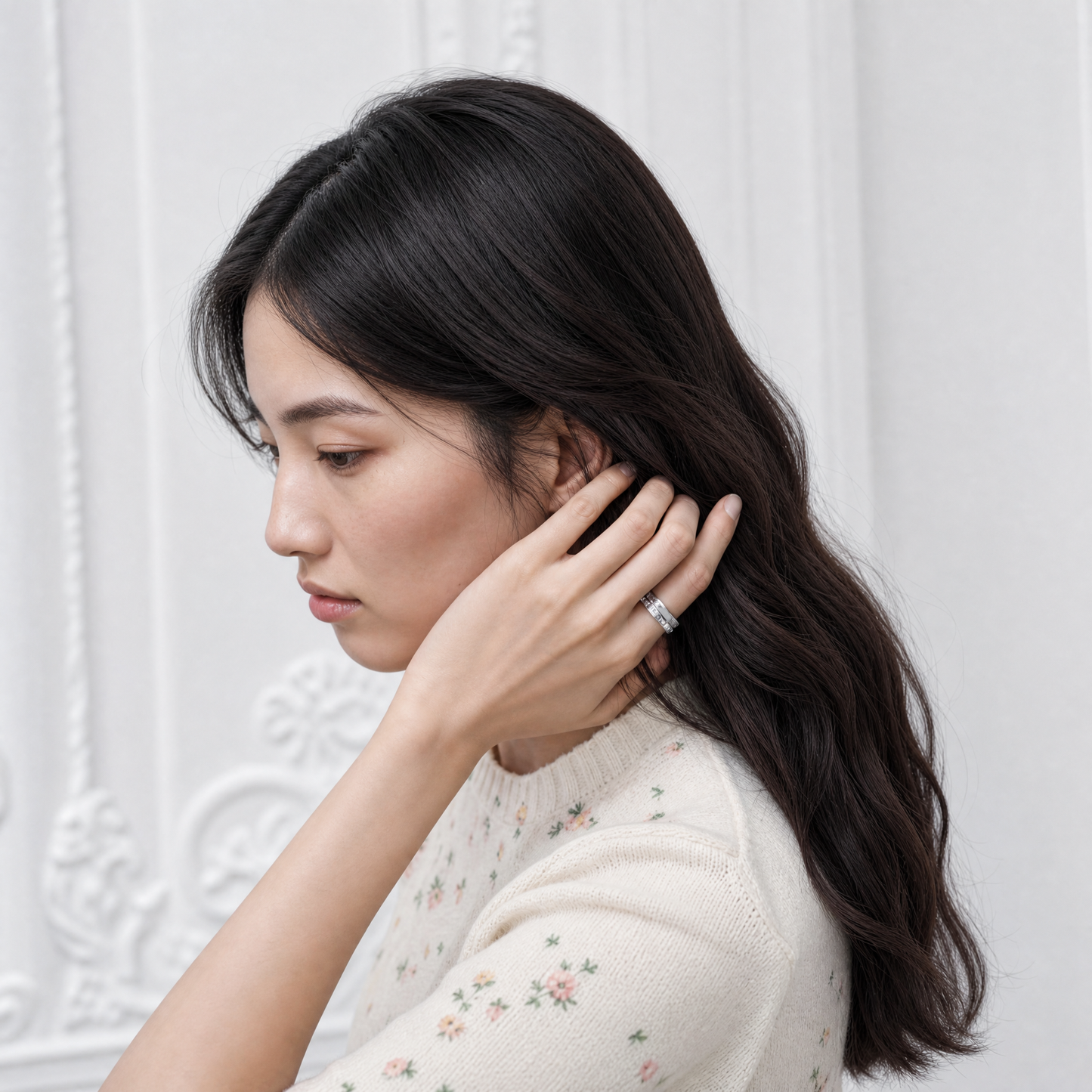 J'adore Pavé Bow Ring