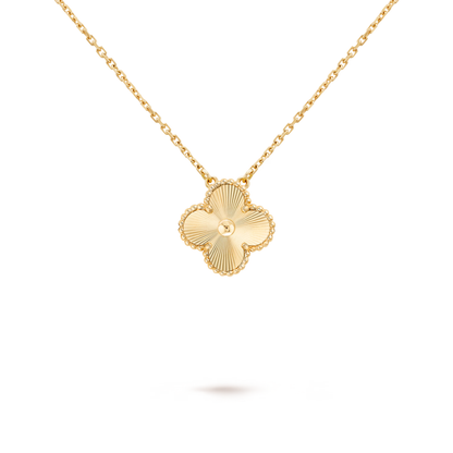 Lumière Clover Motif Pendant