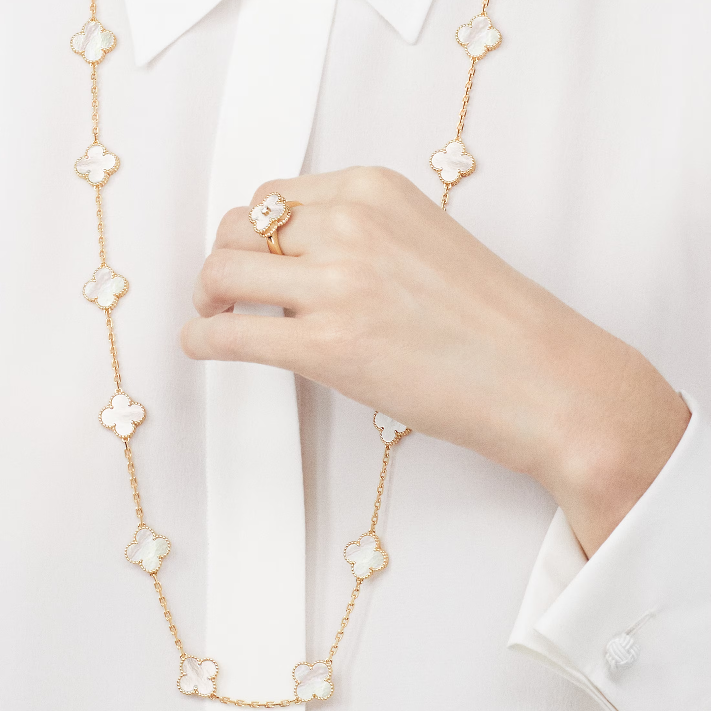 Mother-of-pearl Lucky Clover Long Necklace